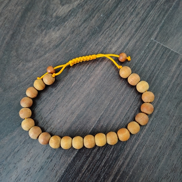 Wooden Bracelet - Picture 1 of 3